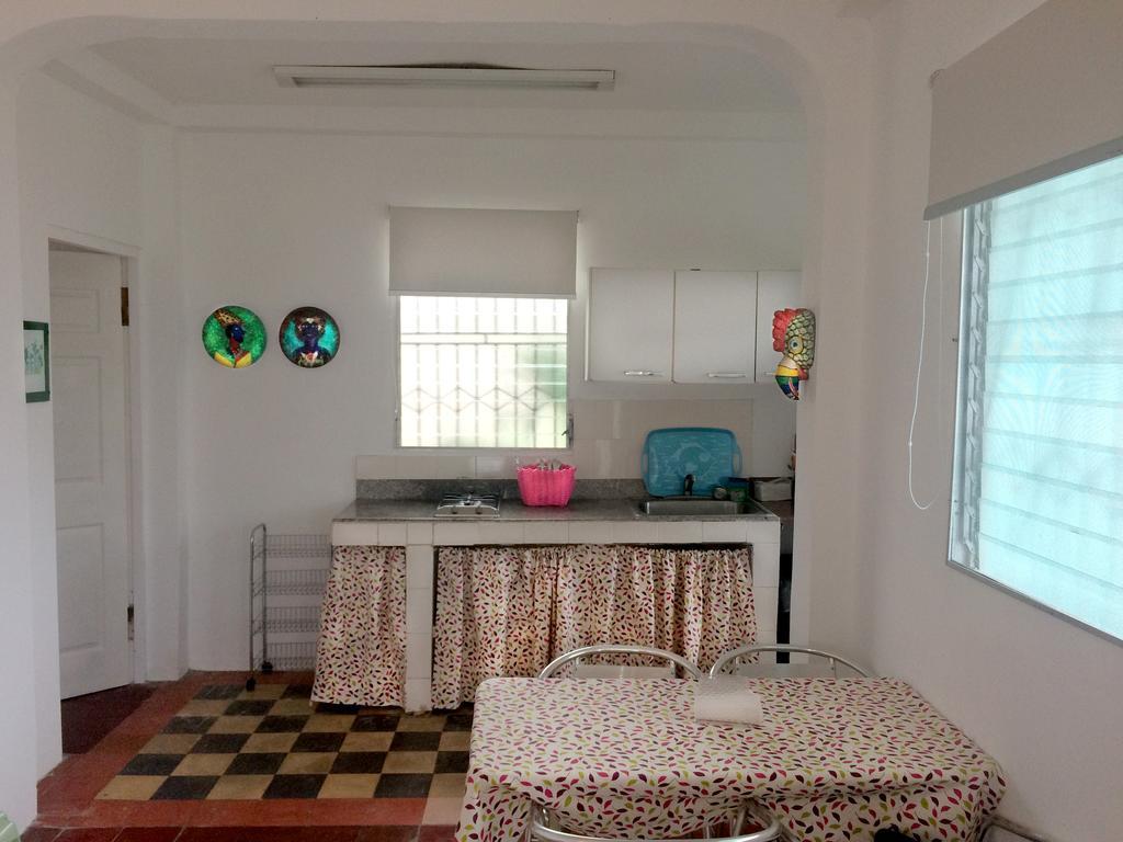 Casa Del Rayo Verde Hotelito Solidario ポルトベロ 部屋 写真