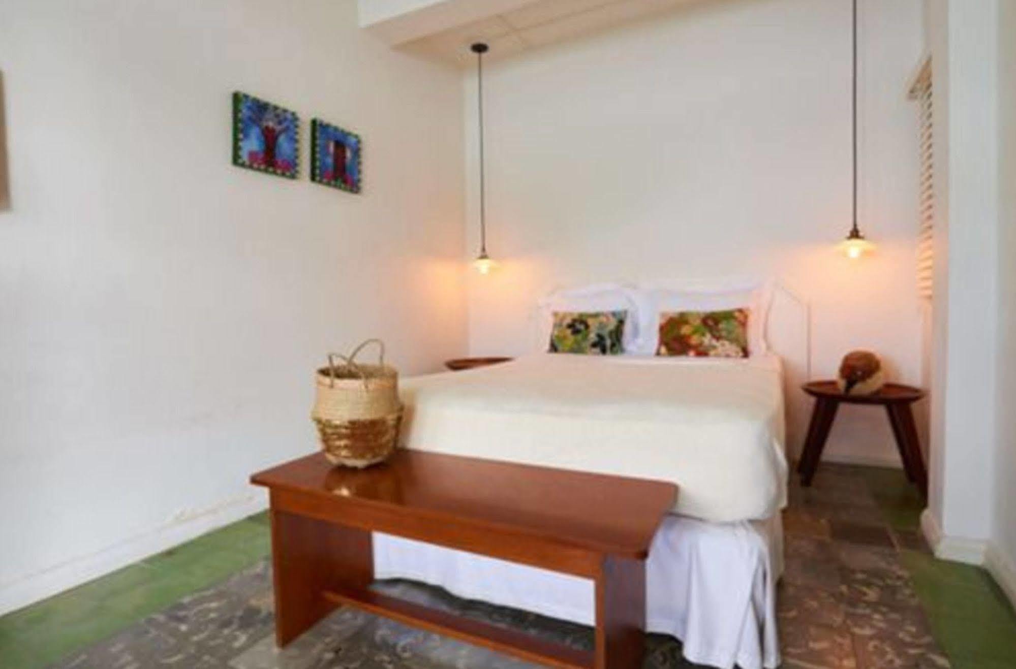 Casa Del Rayo Verde Hotelito Solidario ポルトベロ エクステリア 写真